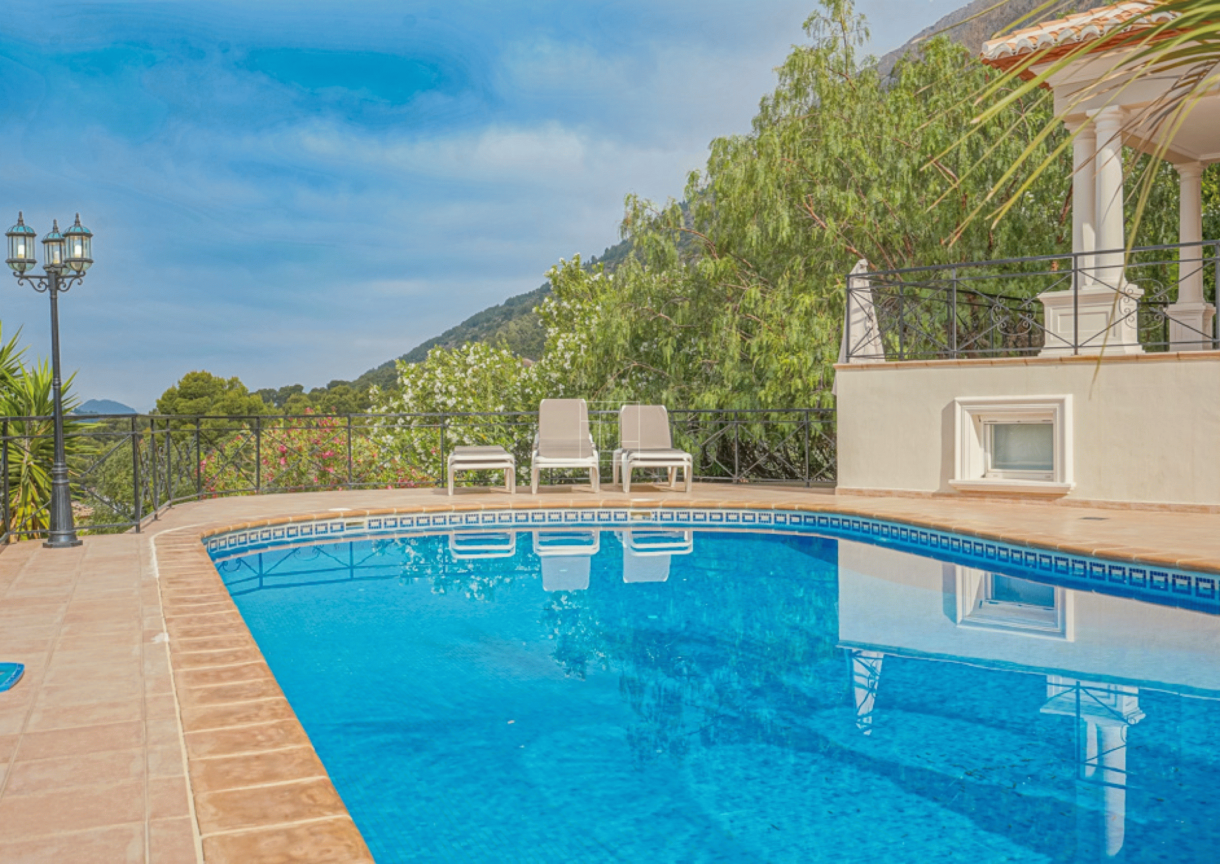 6 bed traditional villa with panoramic views in Javea