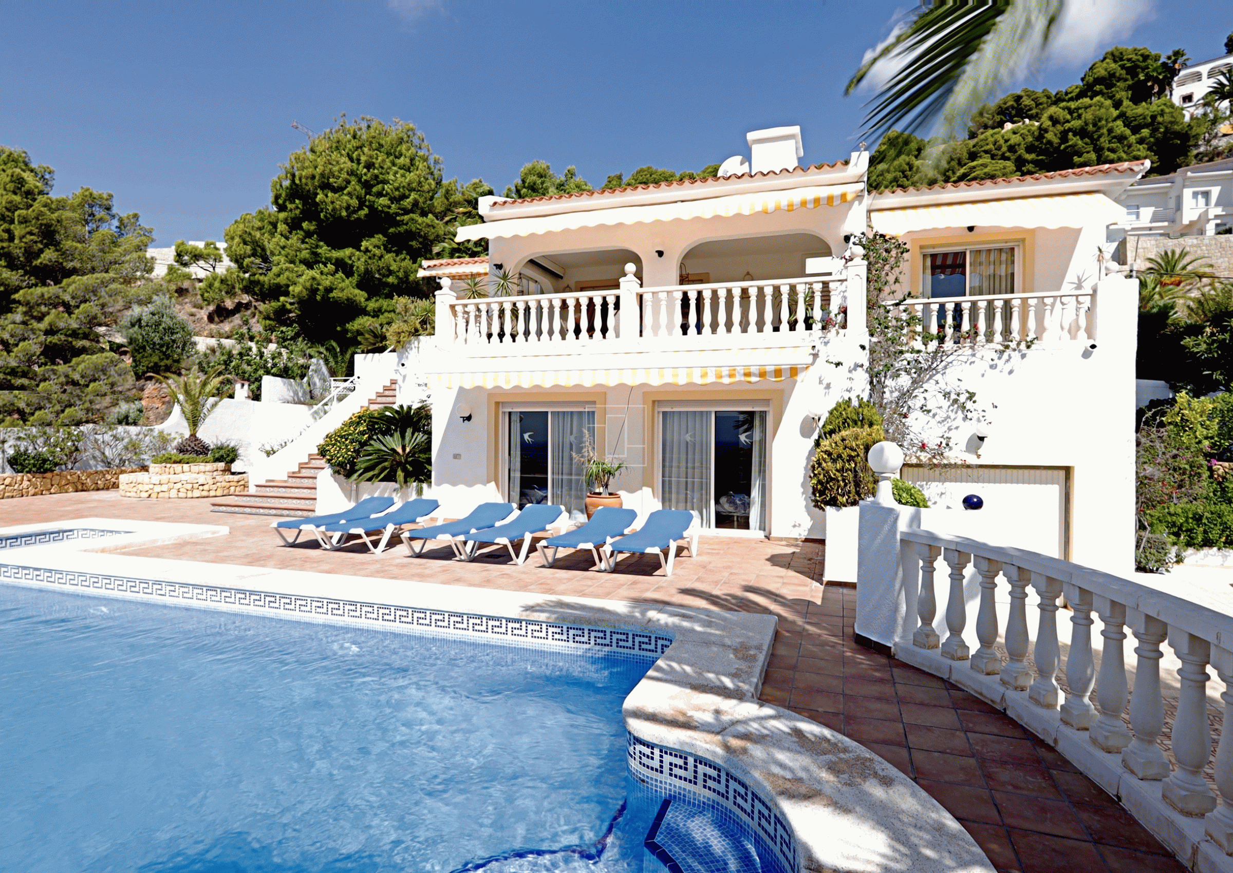 3 bed villa with beautiful sea views in Altea
dJ